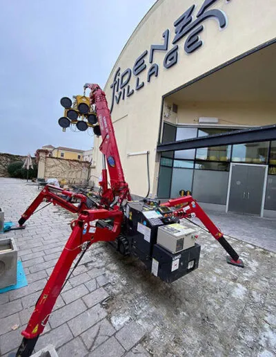 Posa grandi vetrate con MINIGRU 295